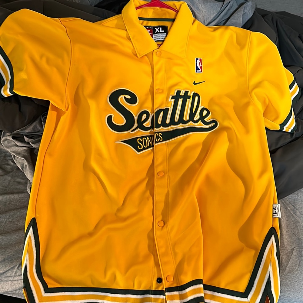 Nike Seattle Sonics throwback warm up